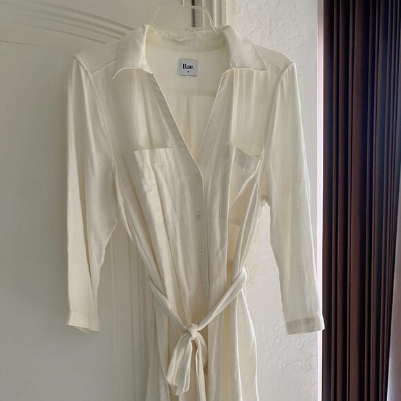 White Linen Button Up Maternity Dress - Picture 1 of 3